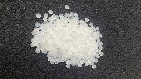 如何根据具体需求选择合适的工程塑胶原料